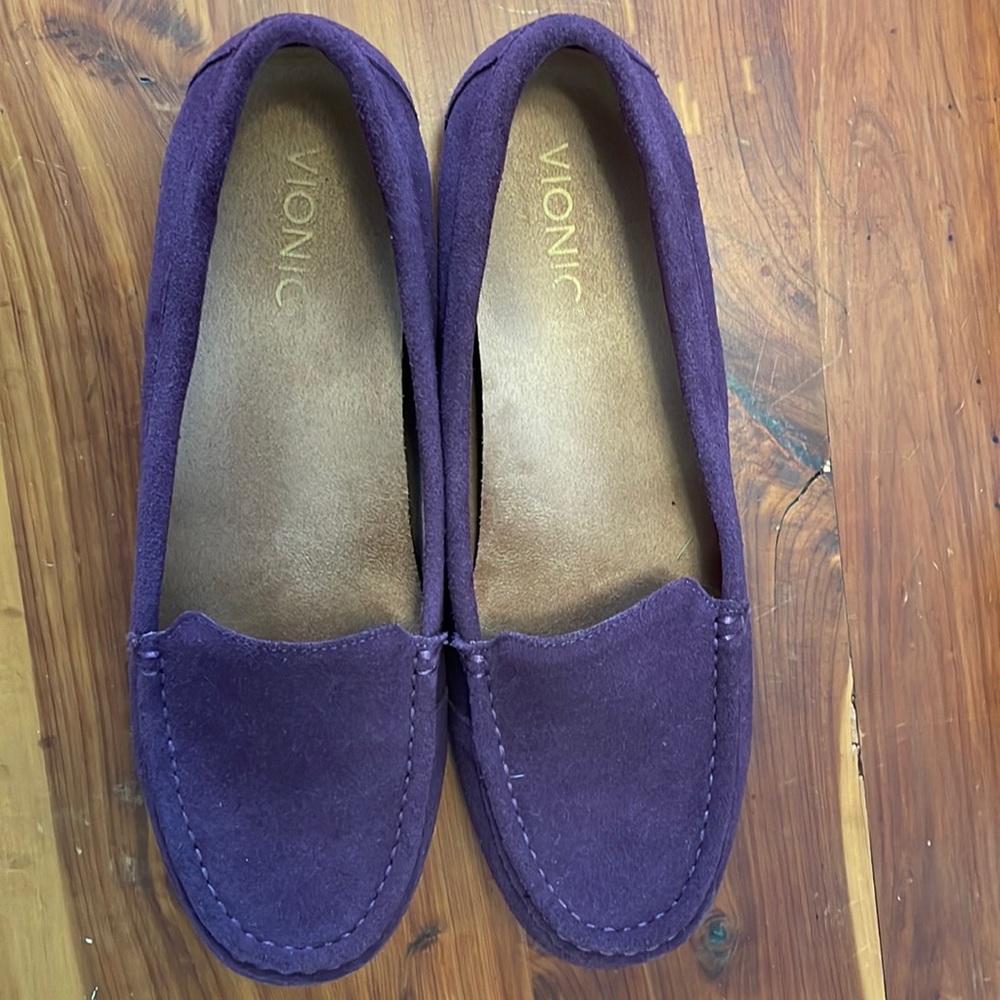 Purple Size 9.5 Vionic flats